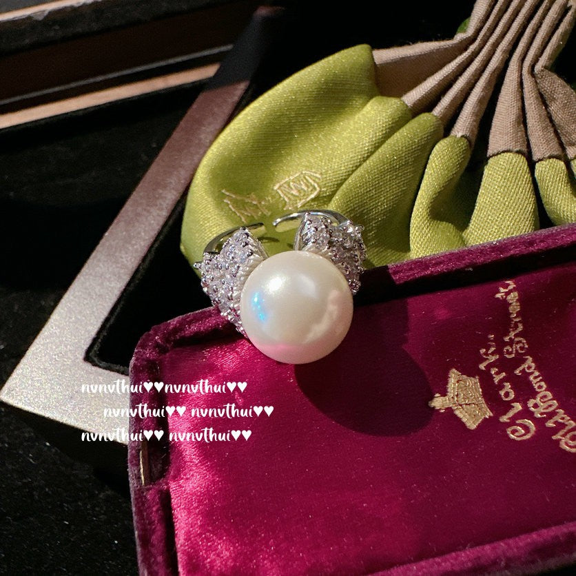 fashion jewelry with butterfly design