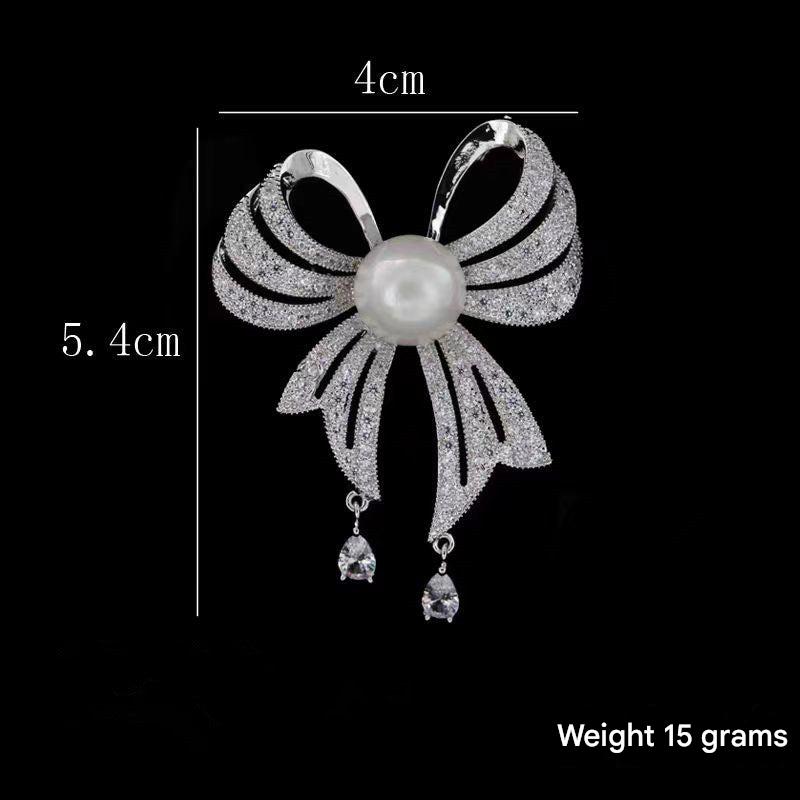 Chic and unique brooch for any outfit