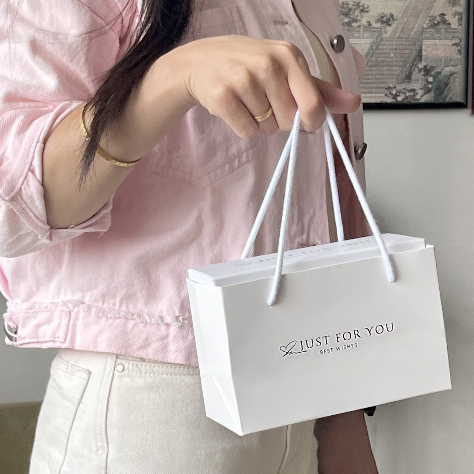 Durable decorative gift bag 9