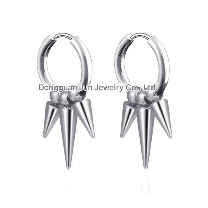 Men and women wearing earrings - image 8