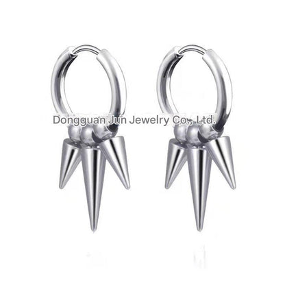 Men and women wearing earrings - image 8