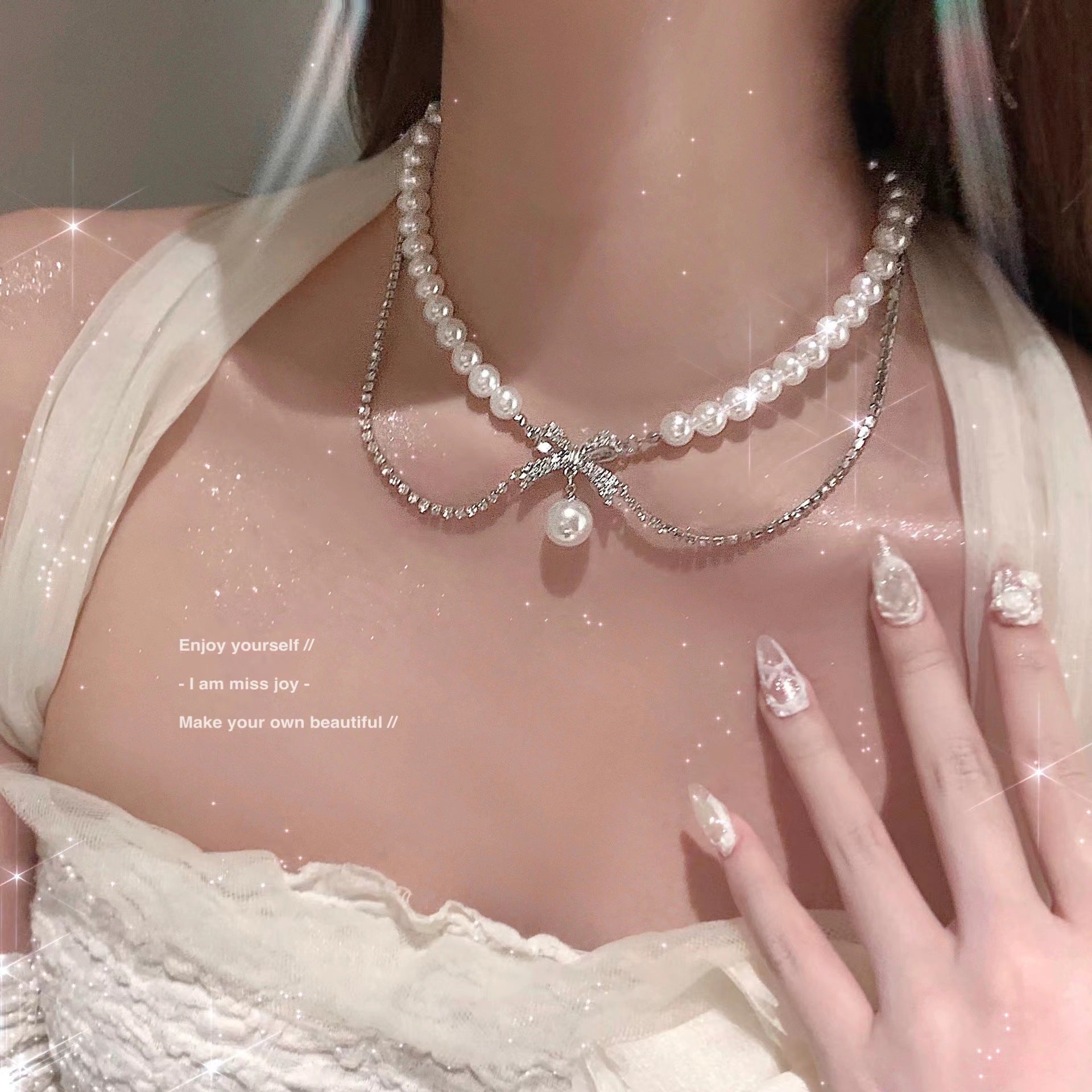 Elegant Pearl Bow Choker Necklace Image 4