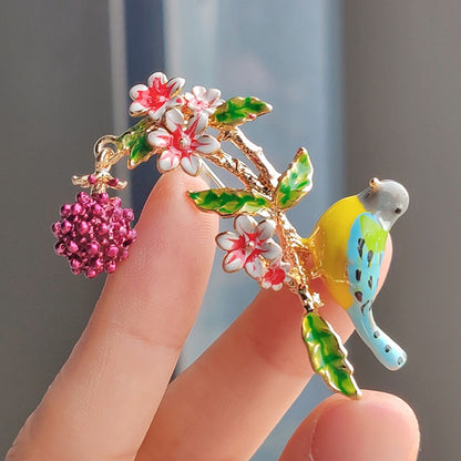 Raspberry-Shaped Brooch for Fashion Accessory Image 3