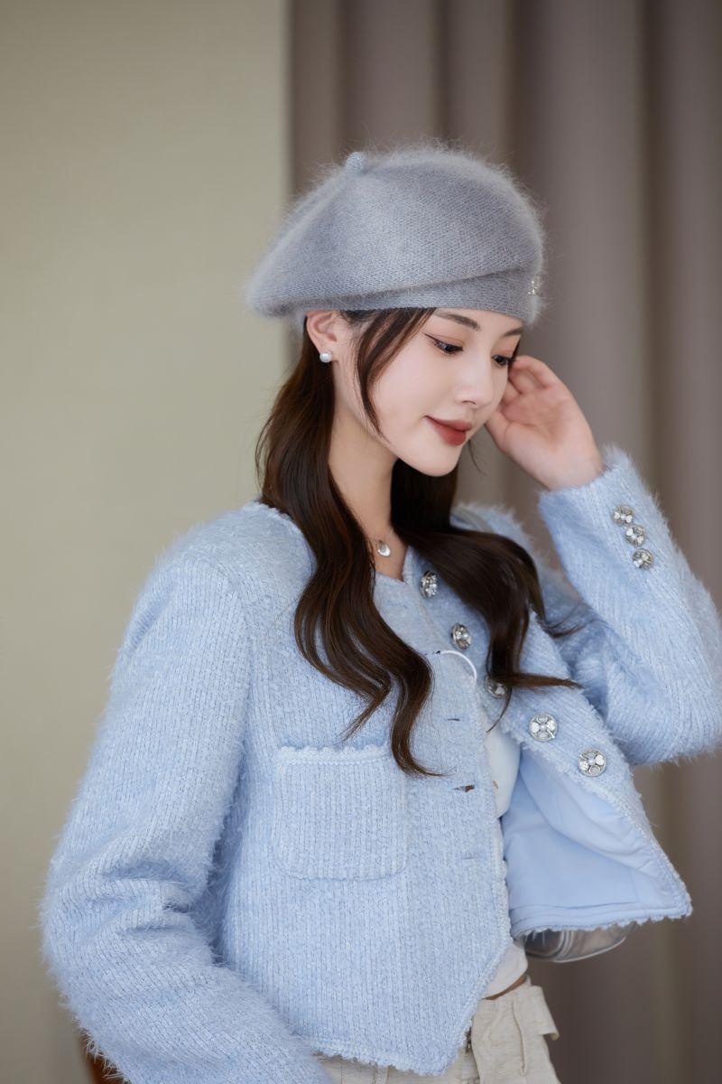 Elegant Rabbit Fur Beret in Black