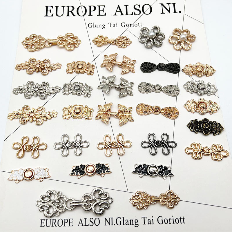 Antique bronze clasp for traditional outfits