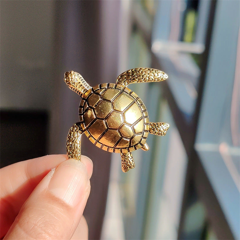 Creative Vintage Animal Brooch for Fashion