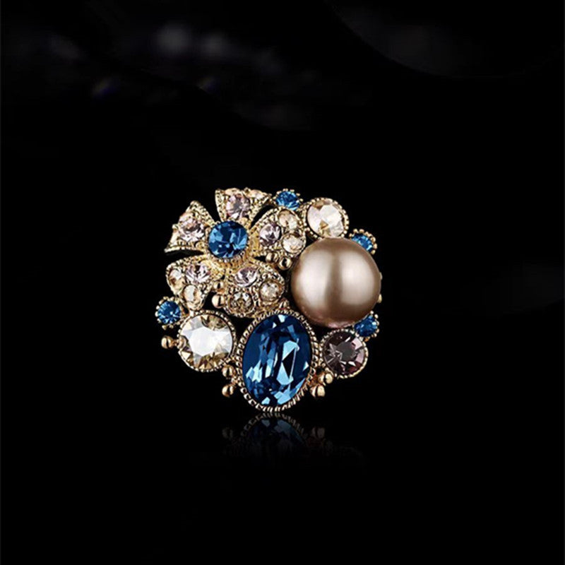 Gift Idea Floral Brooch Image 9