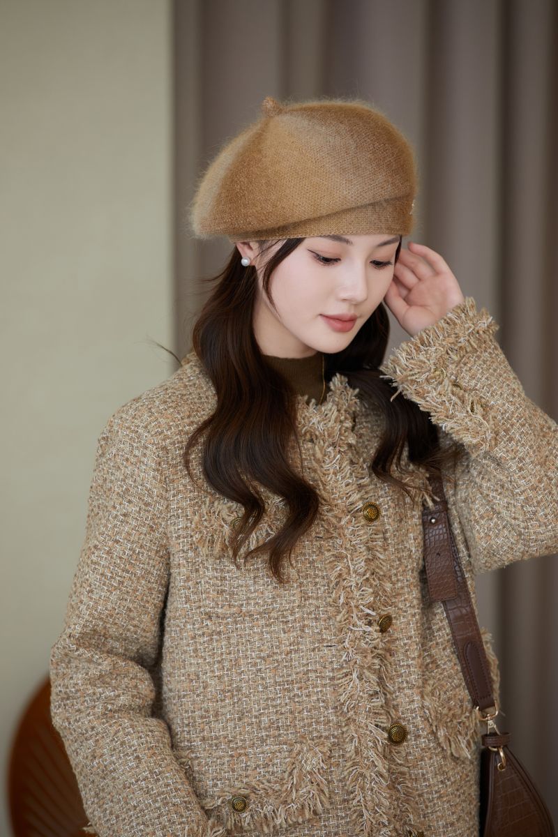 Burgundy Rabbit Fur Beret for Winter Fashion