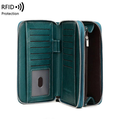 Stylish women's clutch for casual use