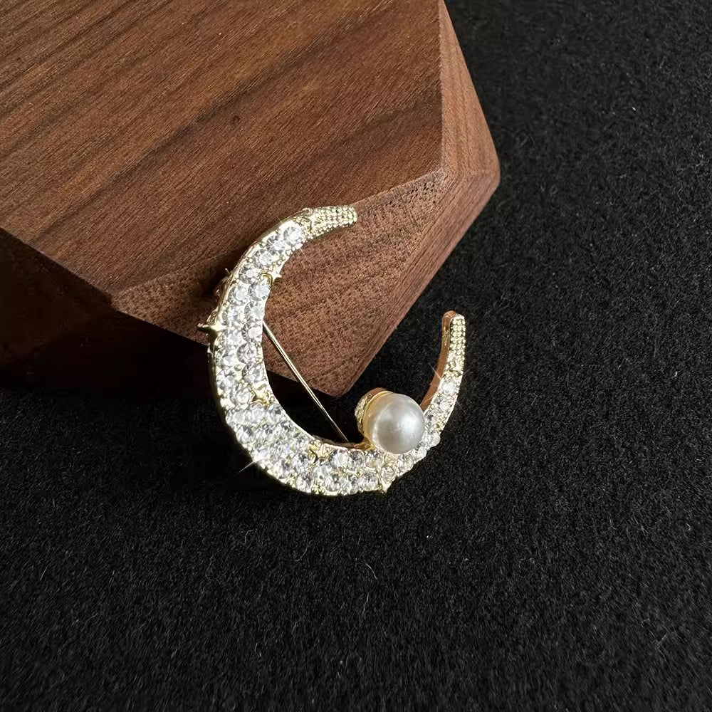 Silver moon brooch fashion accessory - image 6
