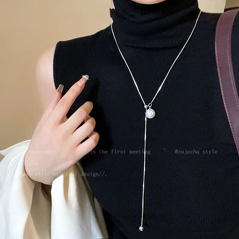 Elegant Pull-Down Pearl Long Necklace Image 6