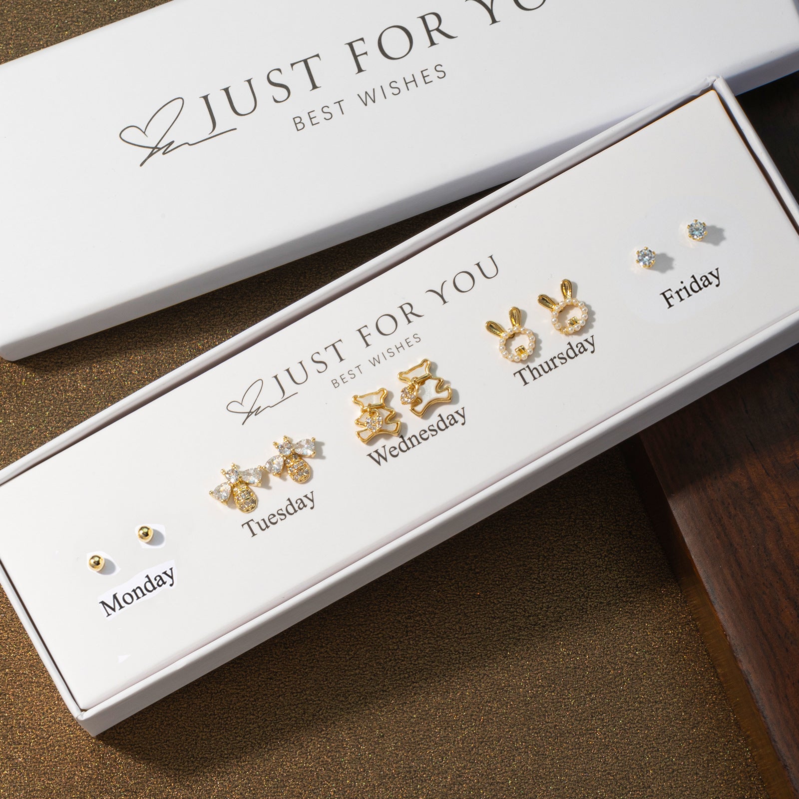 elegant gift box earrings image 8