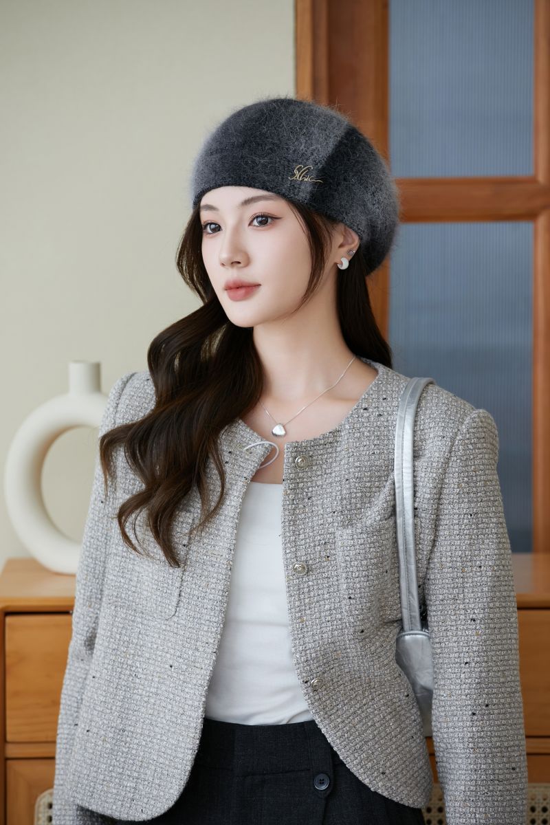 Burgundy Rabbit Fur Beret for Winter Fashion