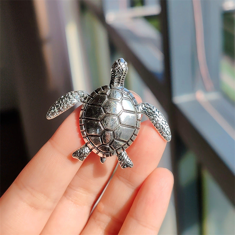 Creative Vintage Animal Brooch for Fashion