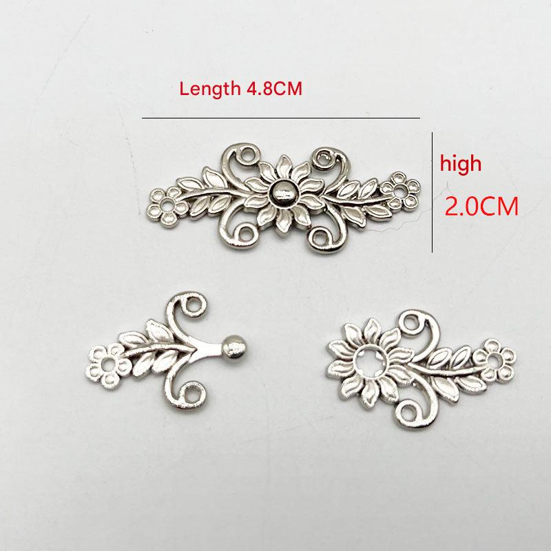 High-quality clasp for cultural attire