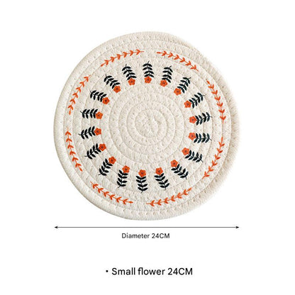 Floral heat-resistant dining mat design