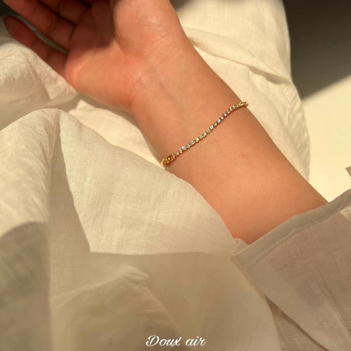 Elegant Zirconia Starry Bracelet Image 3