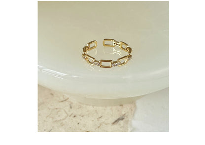 Beautifully designed vintage butterfly ring - image 5