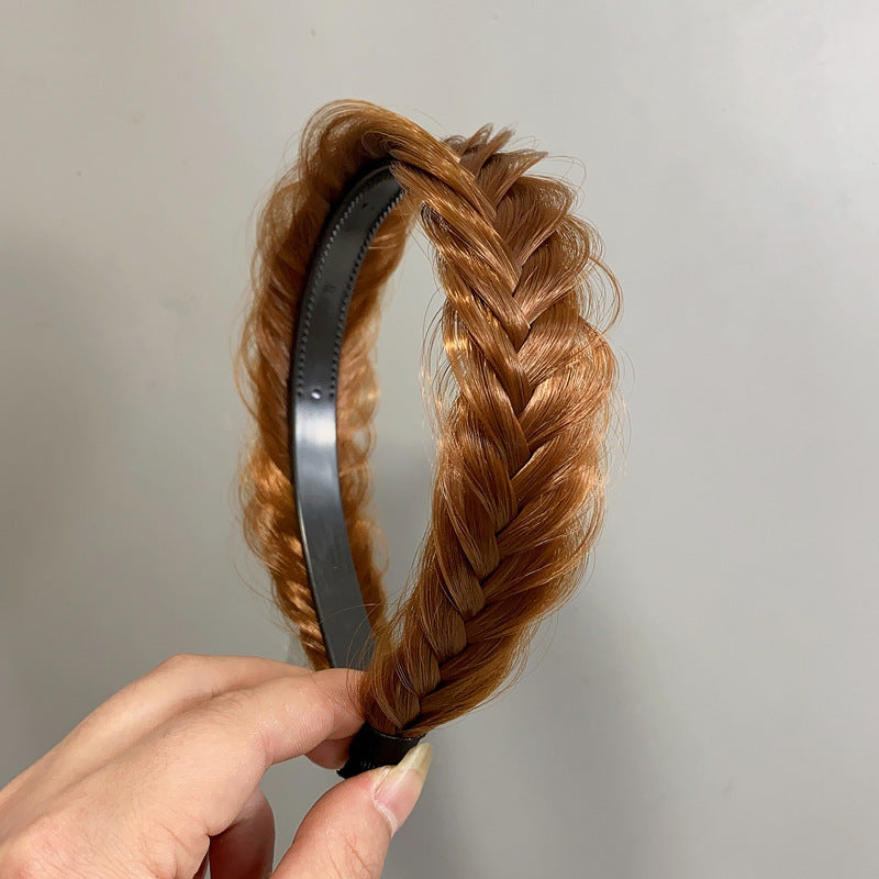 Wide hairband for women in black color